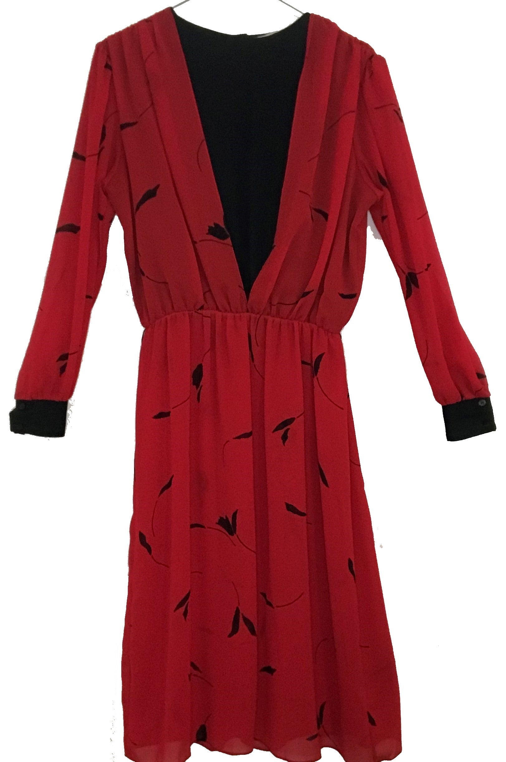 M02- Red with black flowers midi dress 40C/34W – MUV Collections M02- Red with black flowers midi dress 40C/34W – MUV Collections