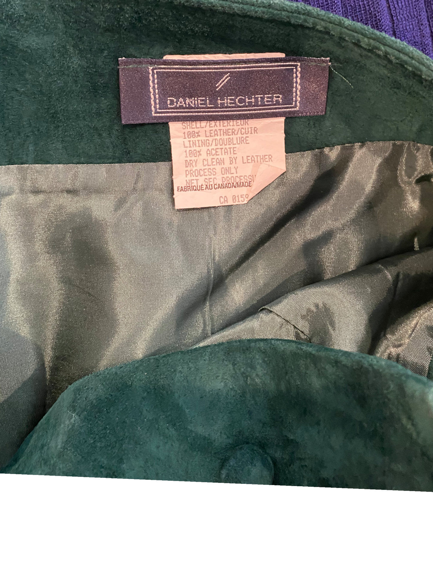 WS33- Green sued skirt 28W