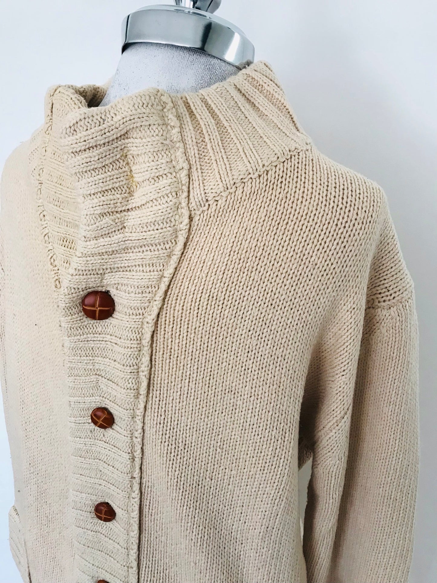 SC16- Beige knit cardigan, 42C