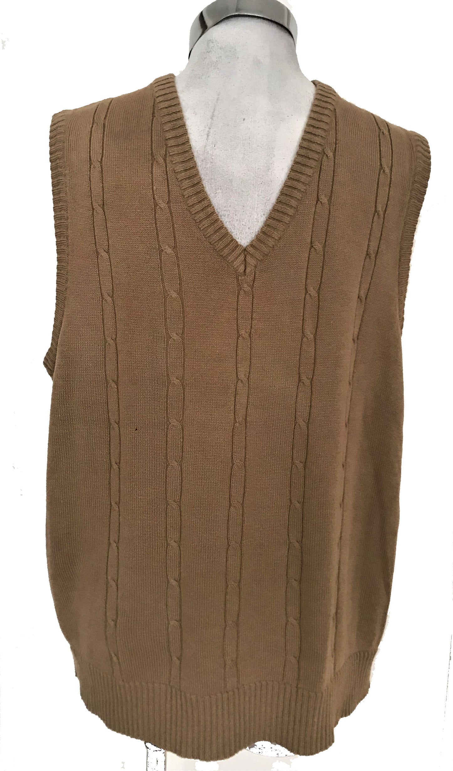 SV03- Camel cable knit vest 40C