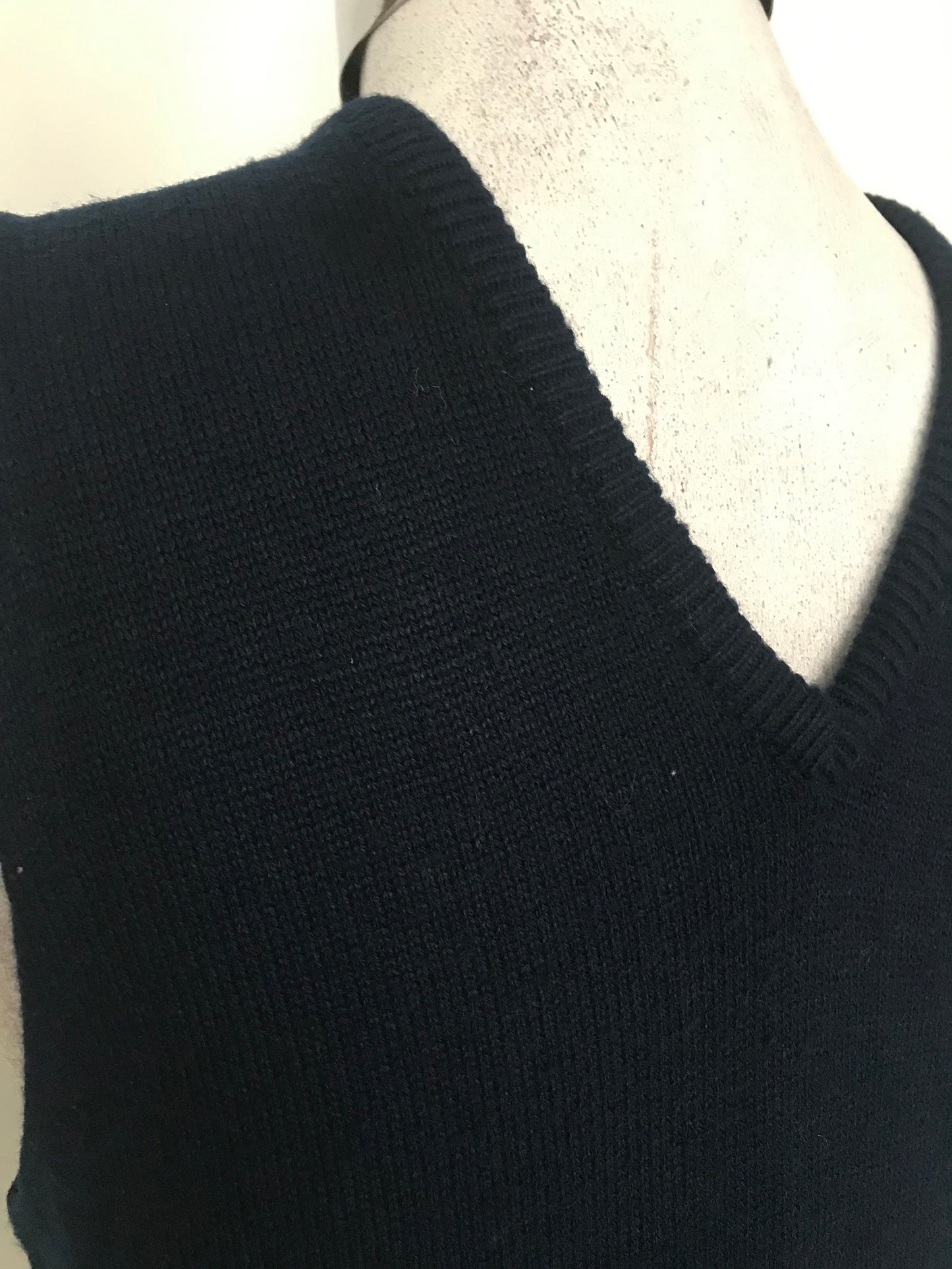 SV05-Nvay wool vest 32C/34C