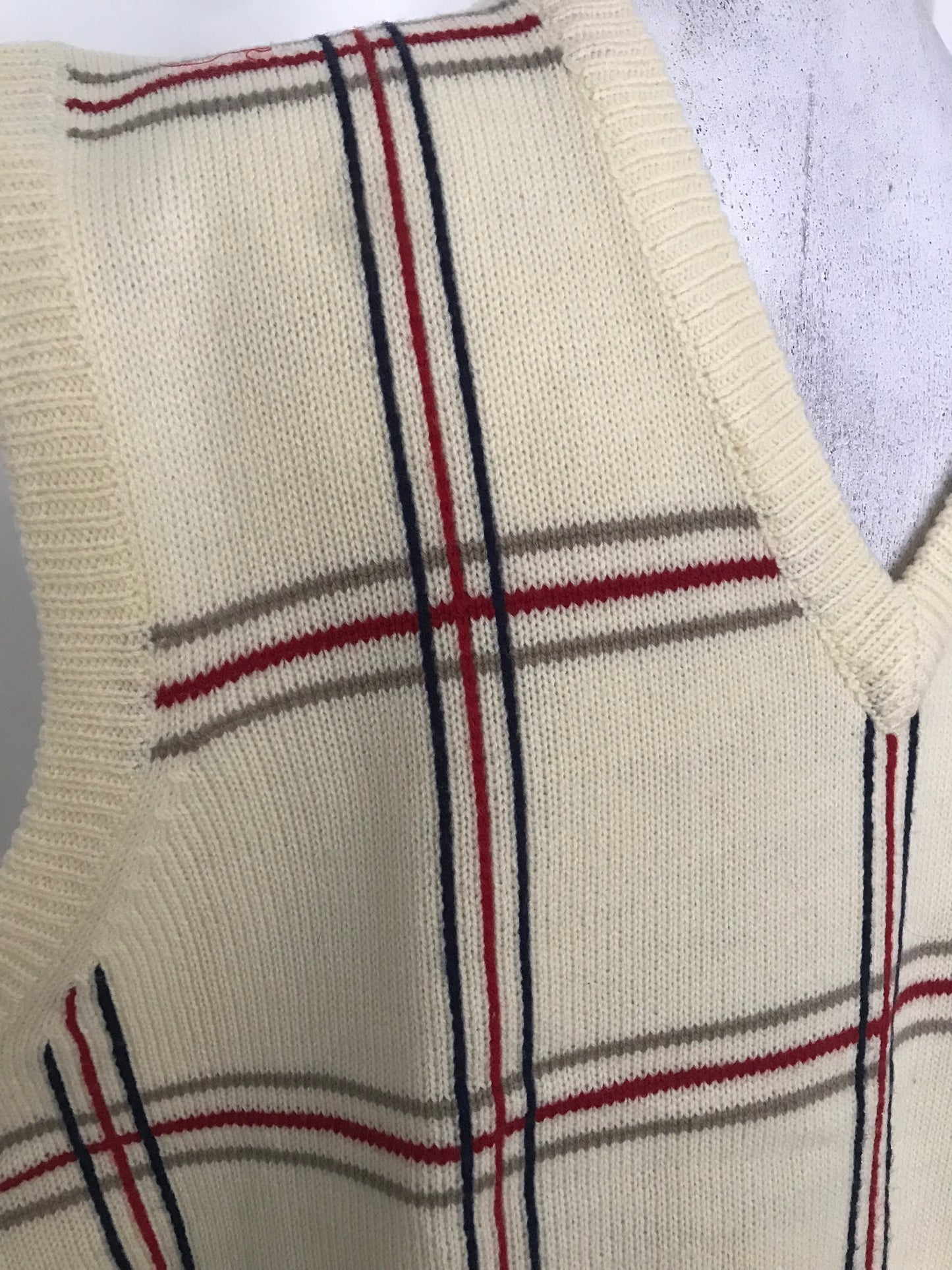 SV07-Vanilla stripe vest 42C