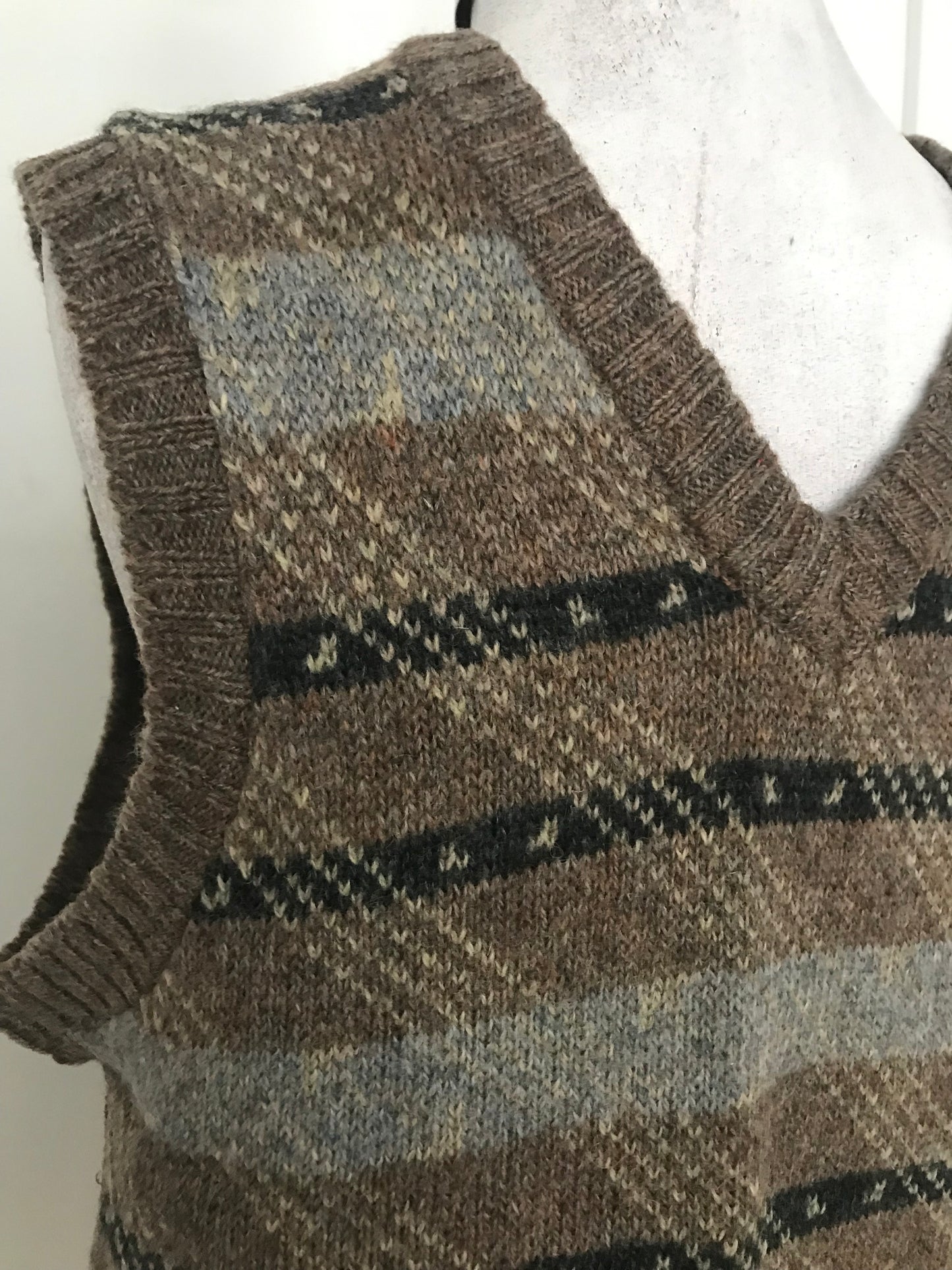 SV08-Brown multi vest 38C