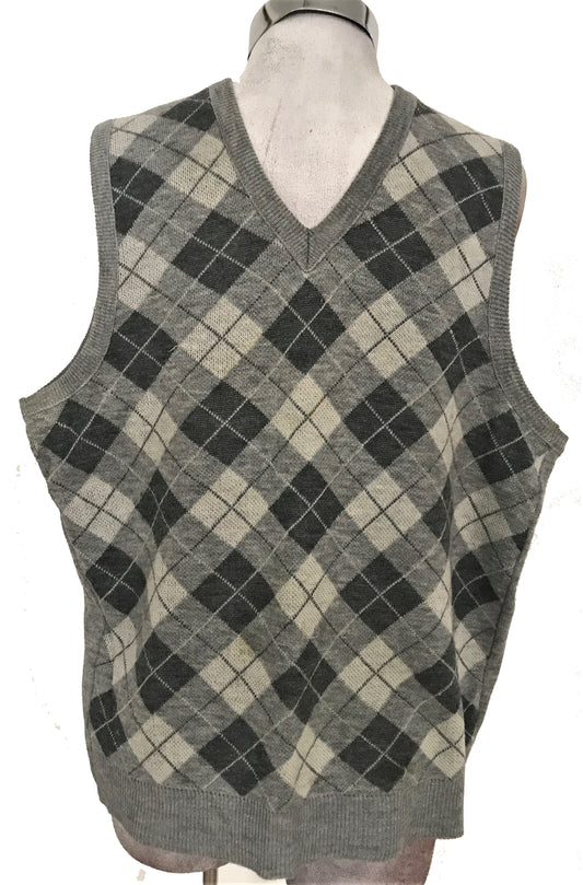 SV12- Grey checker vest 42C