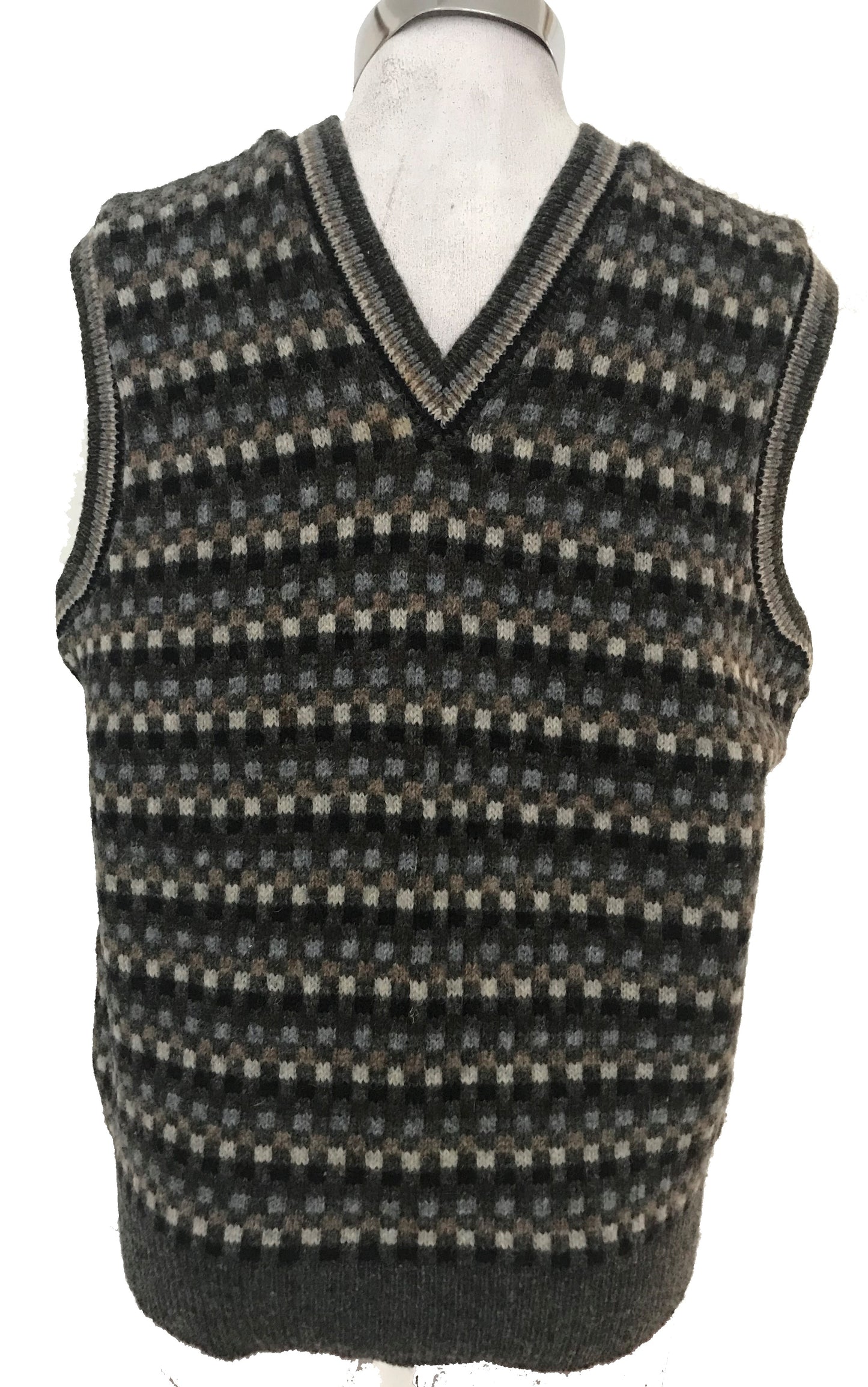 SV23- Grey checker vest 38C