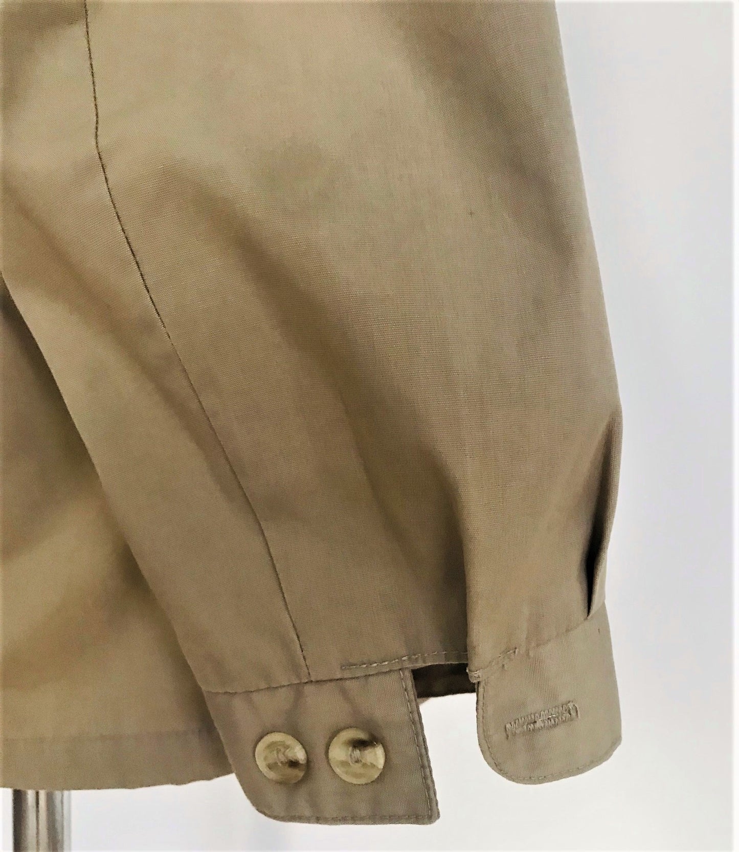 MLJ06- Beige shoulder flap jacket 46-48C