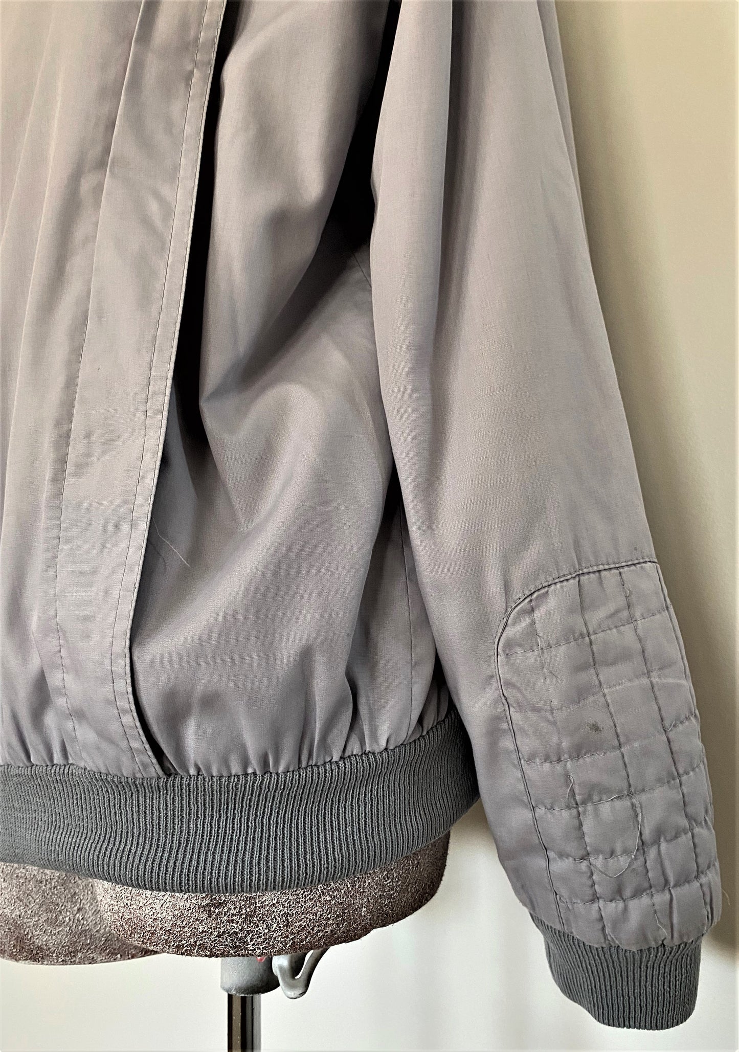 MLJ15- Lt. Grey jacket 42C