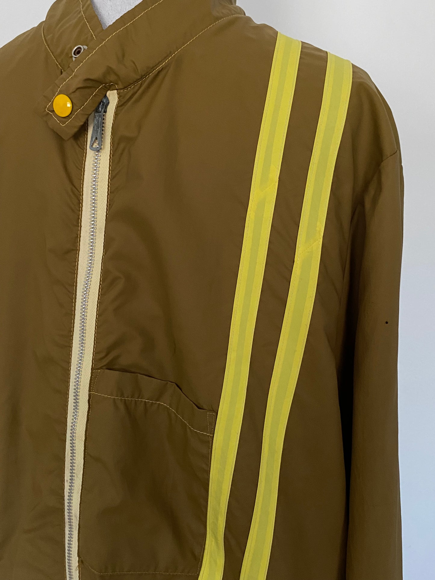 MLJ22- Khaki green nylon jacket