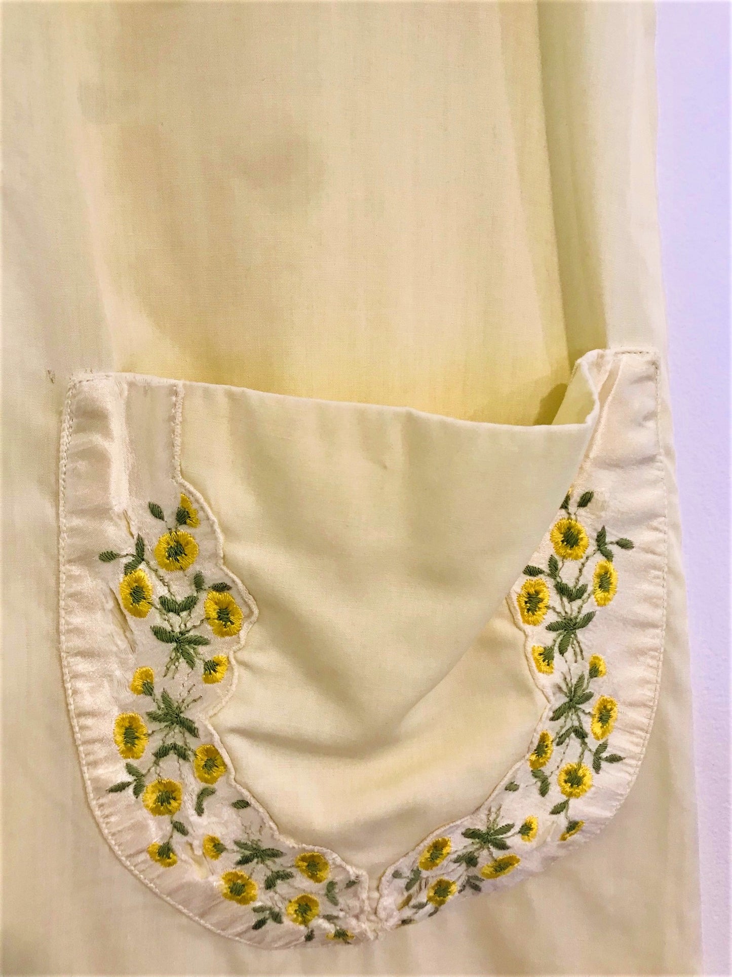 SM01H-Lt.Yellow Smock 43C/44W