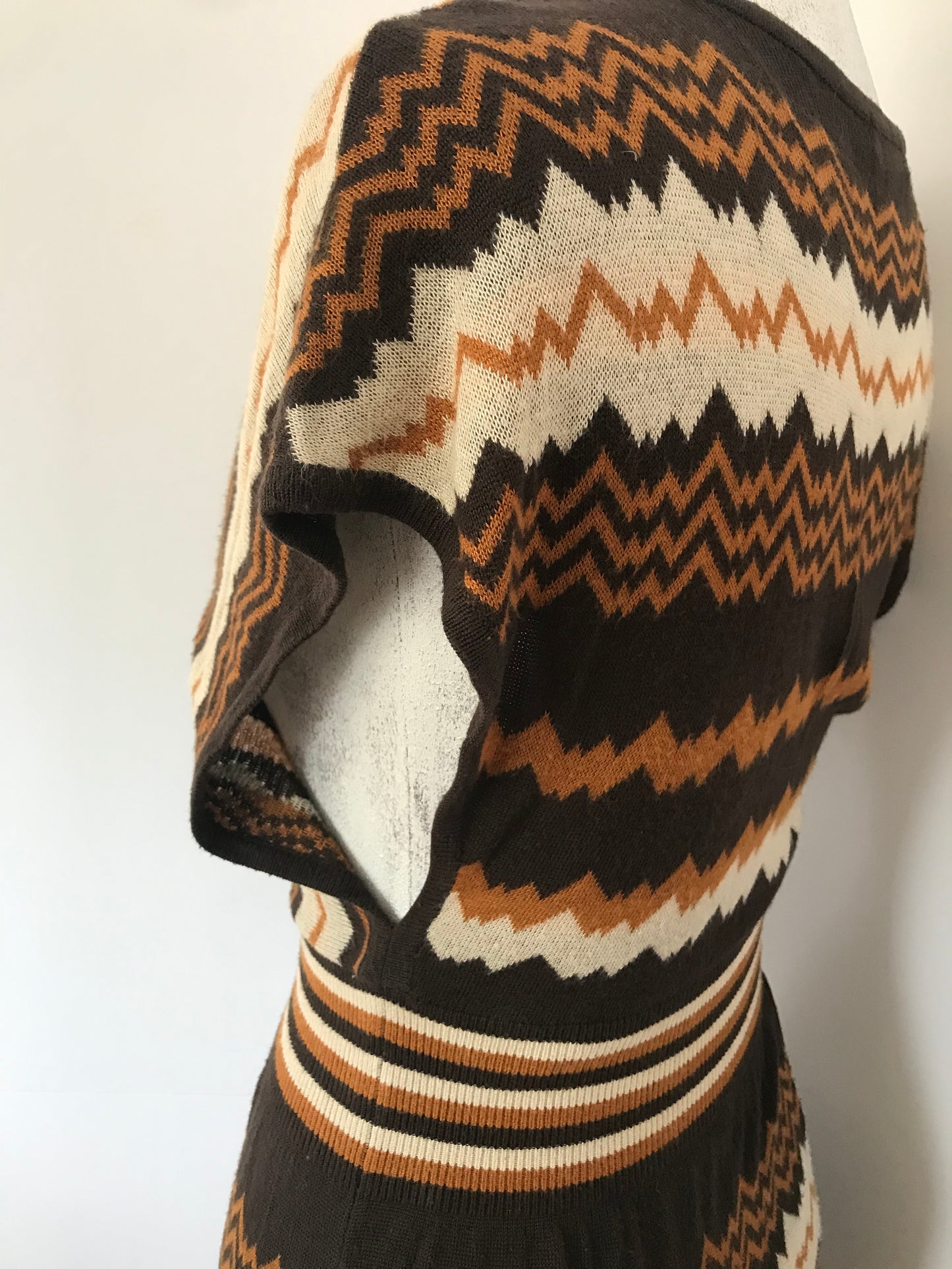 M89-Brown Missoni print midi dress 30C/25W