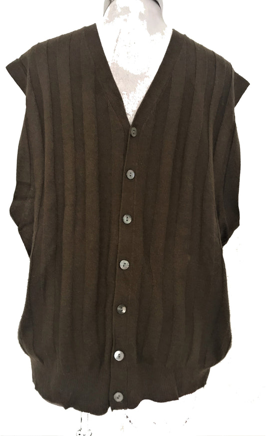 SV104-Drk Brown ribbed sweater vest 42C