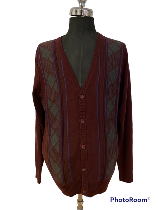 SC26- Burgundy argyle cardigan 44C