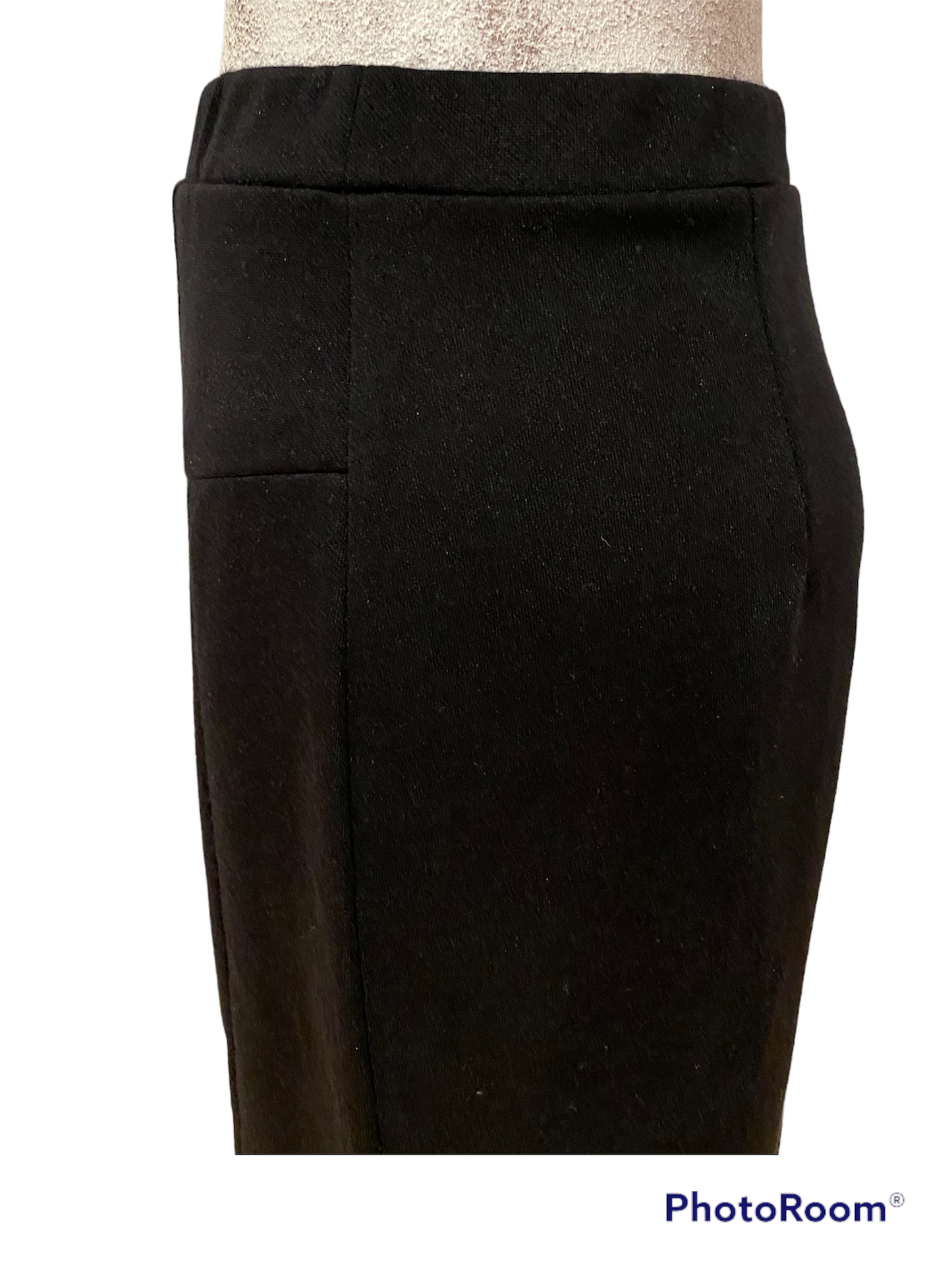 WS07- Black poly skirt 28W