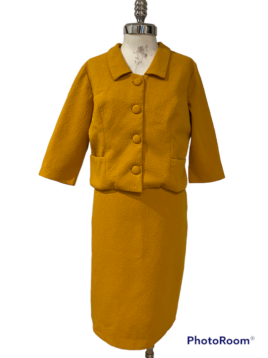 PC05H- Yellow unbeveled Blazer and skirt 40C/ 32W