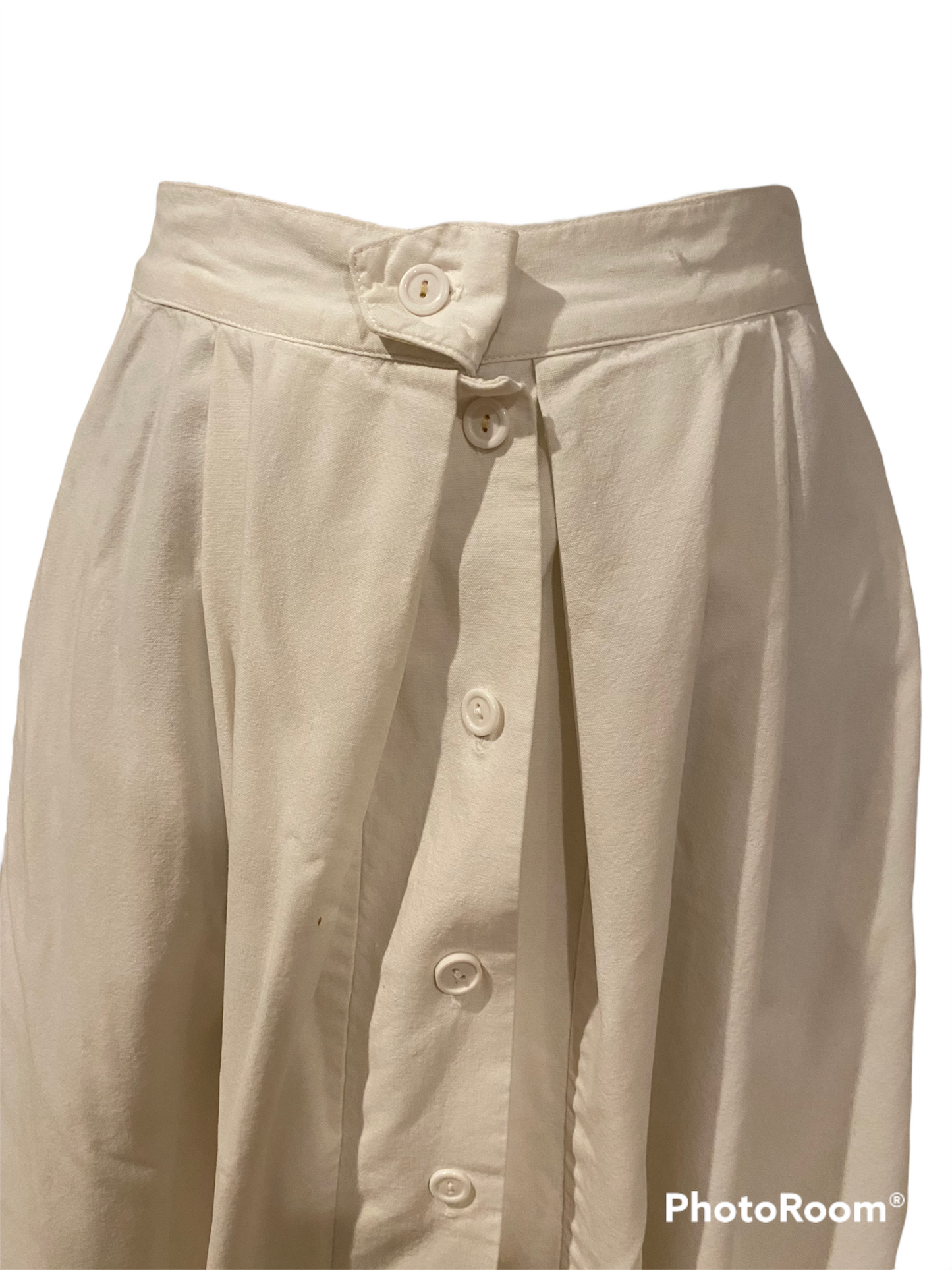 WS10- White button down skirt 36W