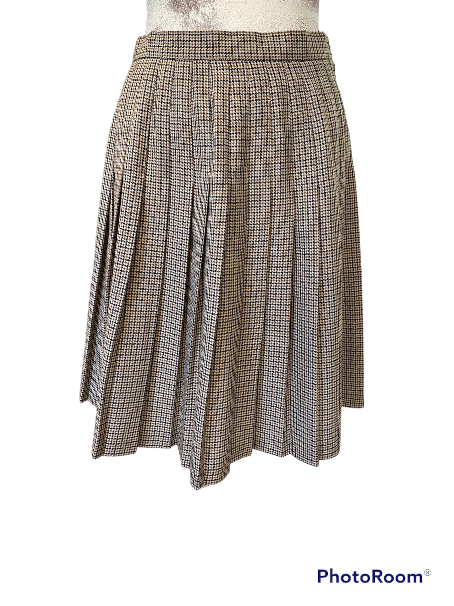 WS11-Beige hounds tooth pleated skirt 28W