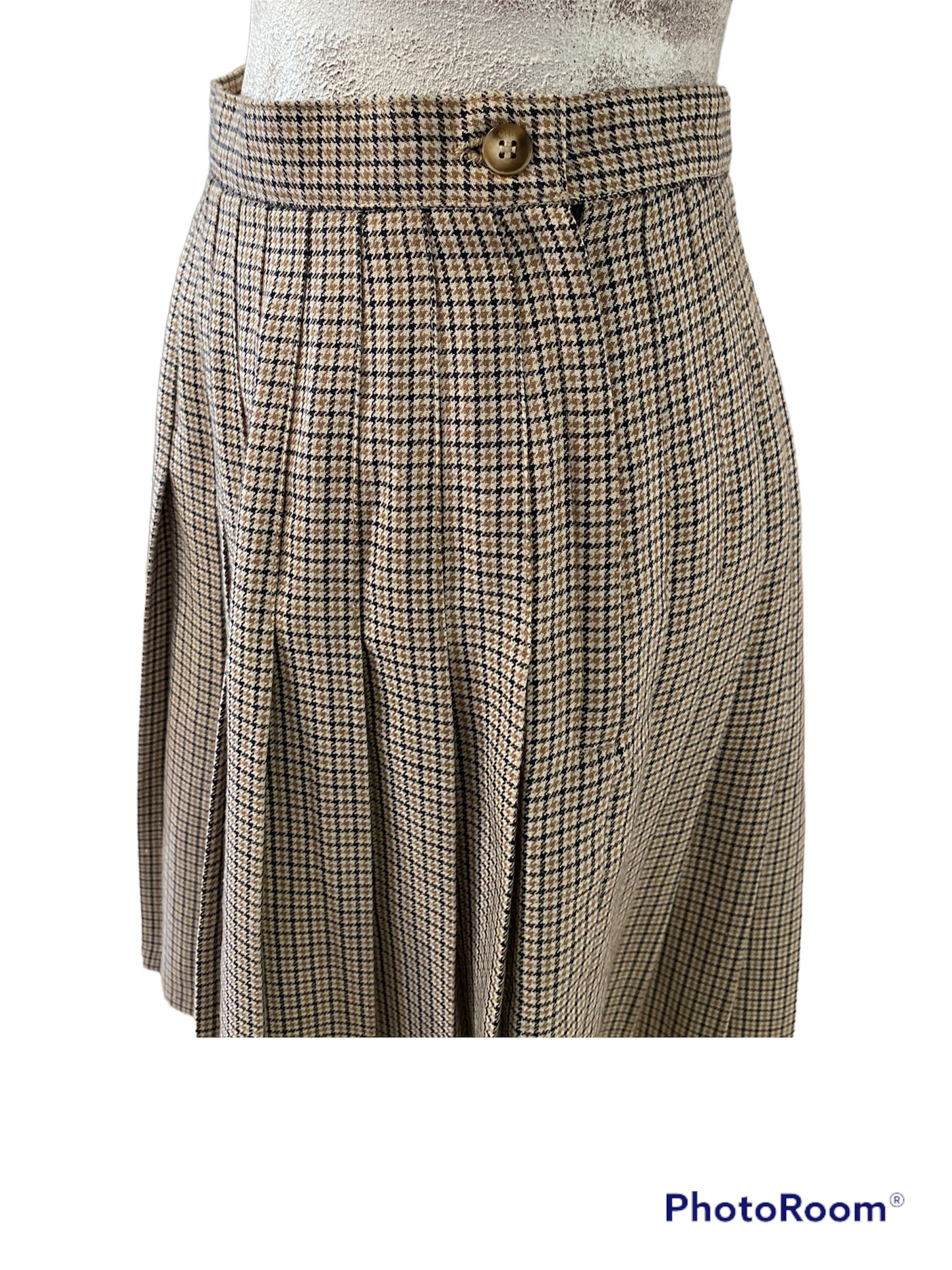 WS11-Beige hounds tooth pleated skirt 28W