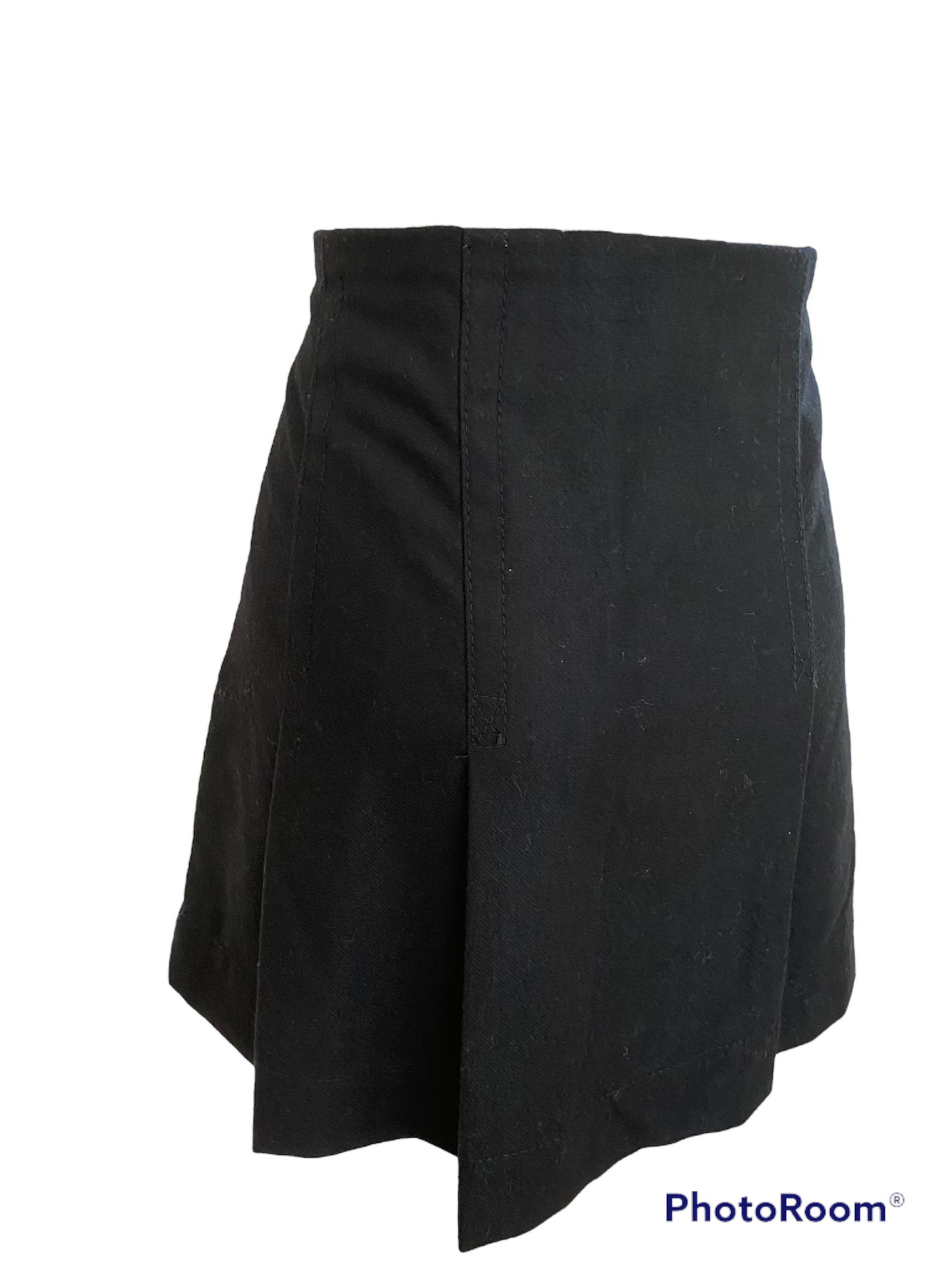 WS16-Black short box pleat skirt 32W