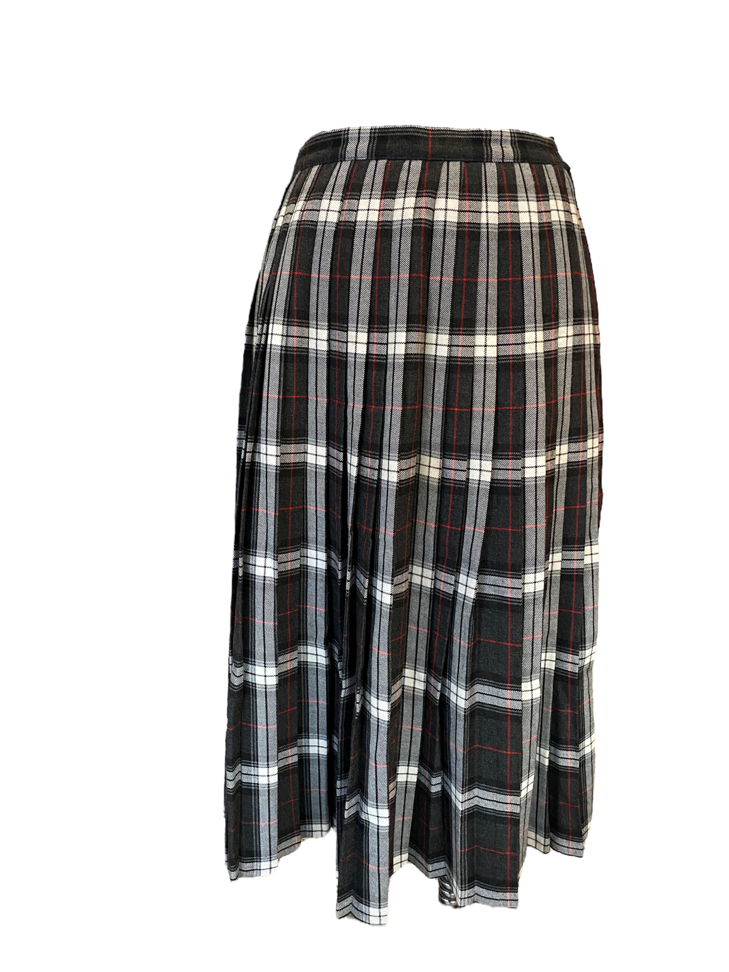 WS59- Black, white plaid skirt 26W