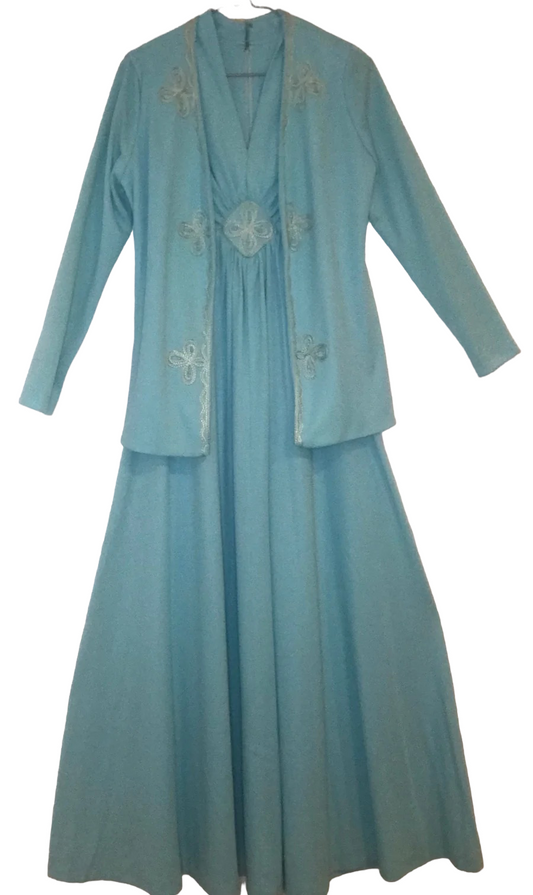 Xl05-Lt. blue 2pc xtra long dress 35C/30W